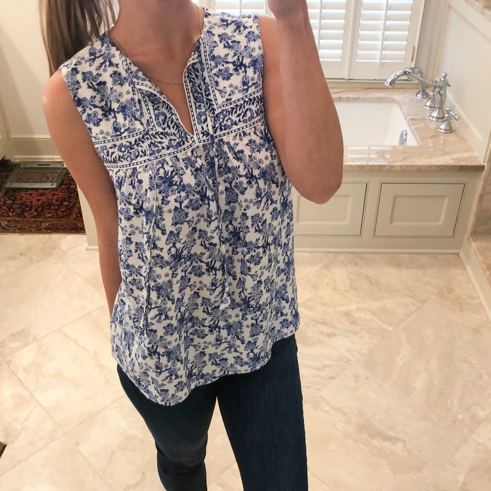 Rebecca Taylor, size 6, blue & white silk blouse